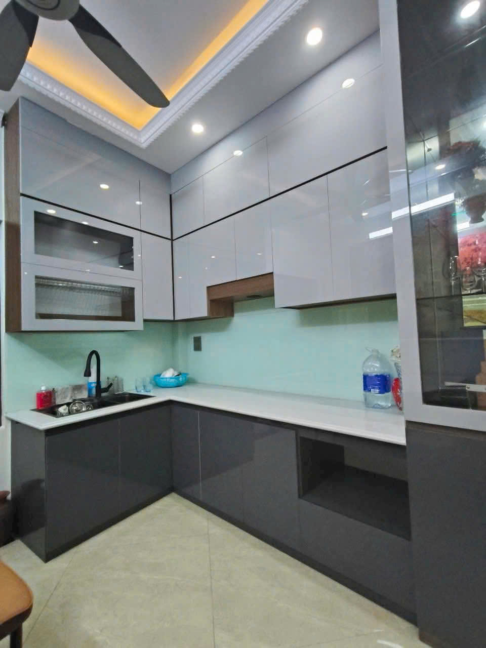 Cho thuê nhà mới cứng Phố Giải Phóng 5 tầng x 50m2, 6 ngủ, 20 Triệu làm VP, ở gđ - Ảnh 1